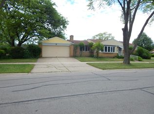 8361 N Odell Ave, Niles, IL