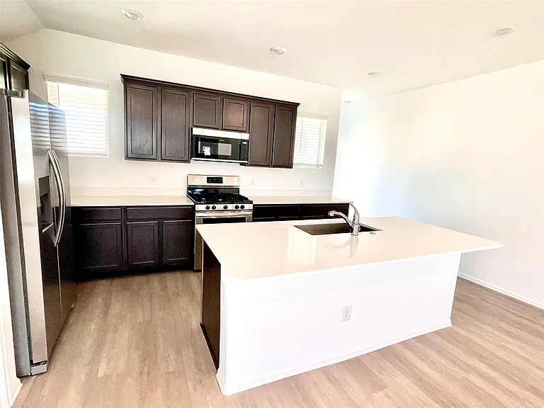 23504 Marble Pass Trce — Photo 4