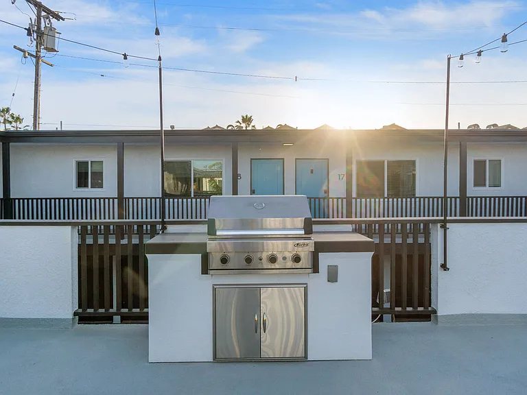 Ocean Breeze Terrace — Photo 53