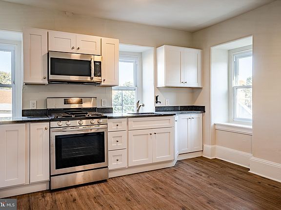 2nd image of 400 W Bridge St #3