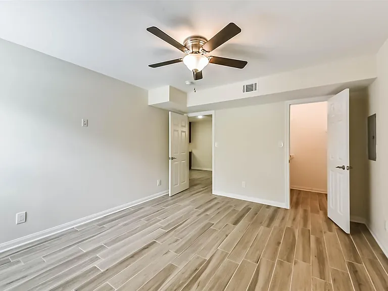 1860 White Oak Dr #245 — Photo 12