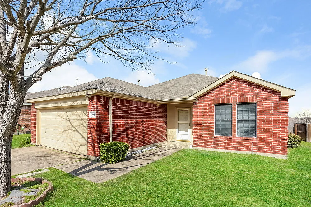 Building Photo - 1108 Cumberland Dr