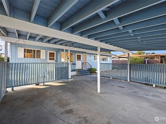 4th image of 2036 S Belair Drive