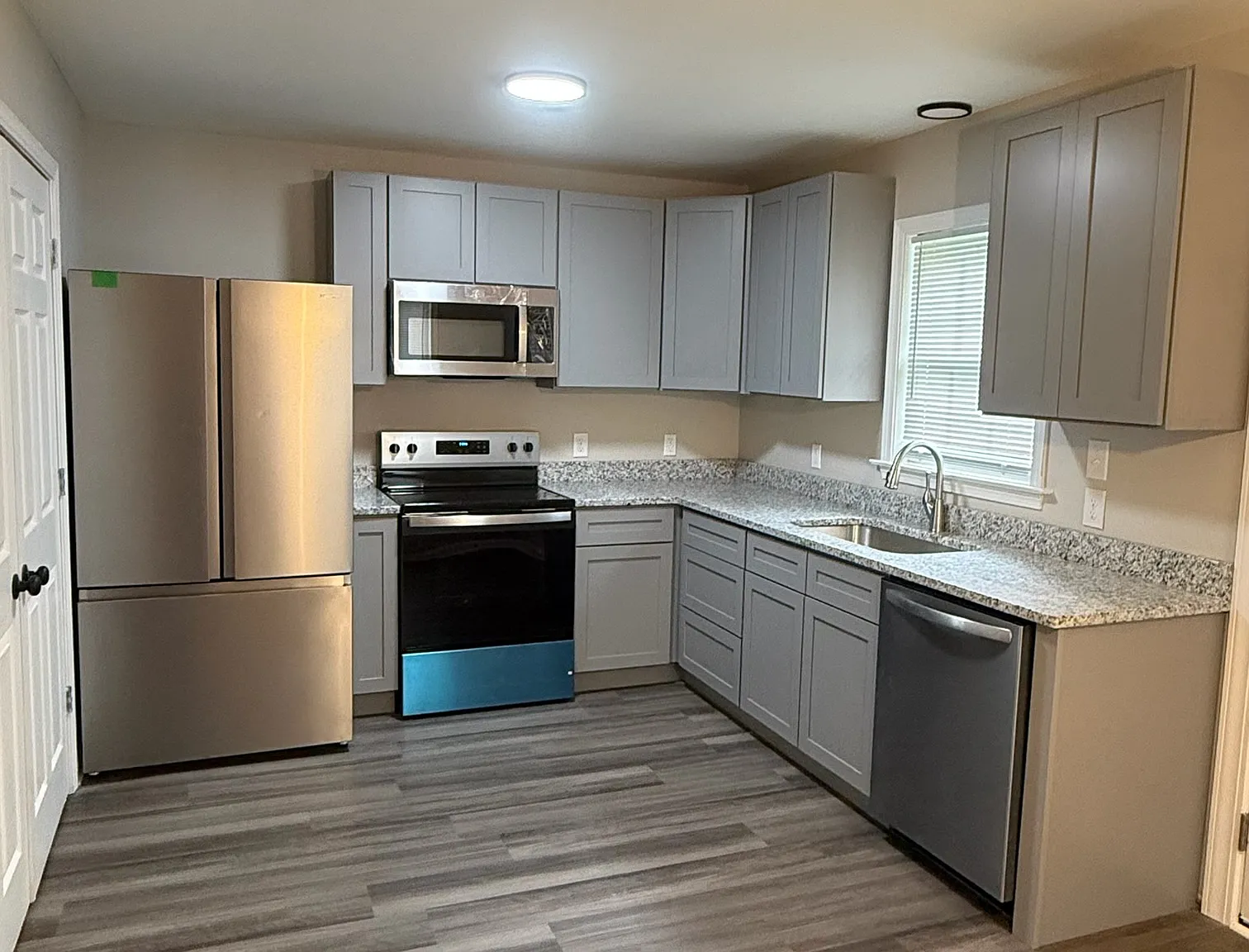 3 bed, 1120 sqft, $1,550 — Photo 3