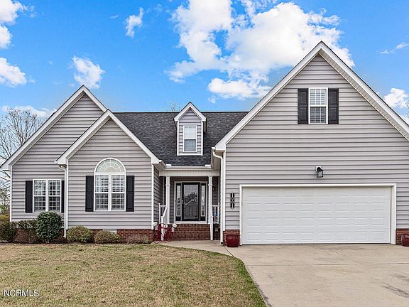 5th image of 1001 Fox Chase Lane