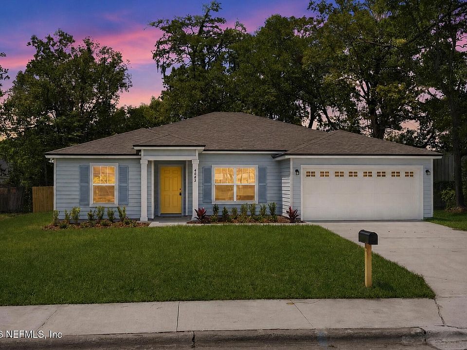 1st image of 4862 ROYAL Avenue