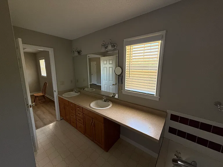 519 Old Highway 74 — Photo 7