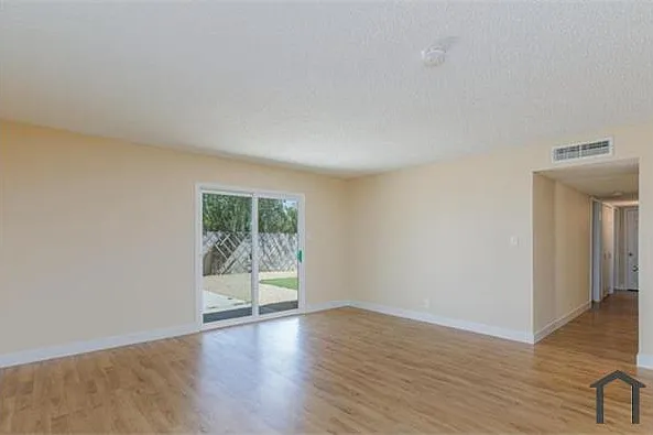 6320 Shawnee Ave — Photo 15