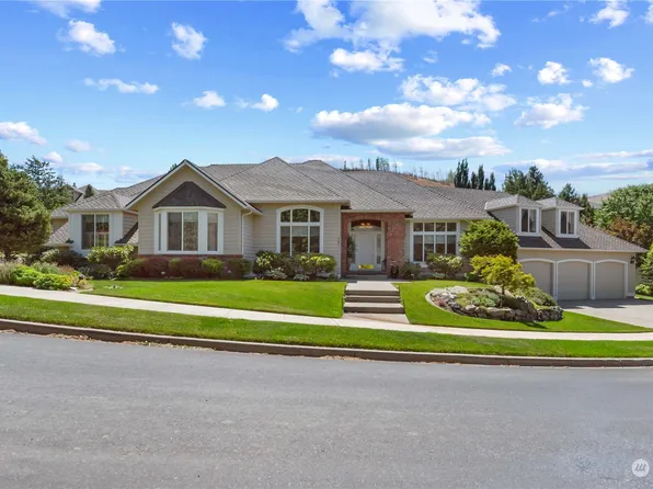2071 Broadcrest Court, Wenatchee, WA 98801