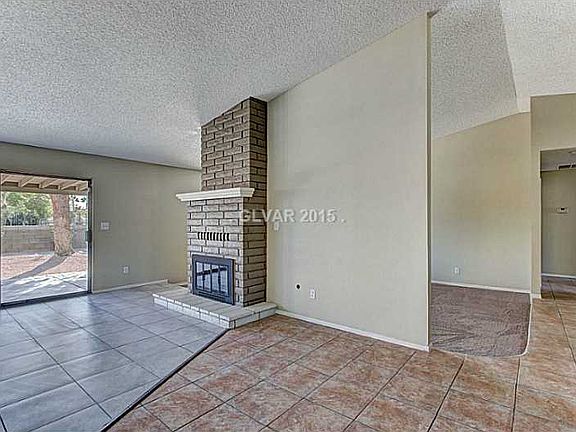 3rd image of 5729 Brisbane Pl