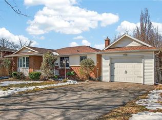 4569 Mitchell Ave, Niagara Falls, ON L2E 6R6