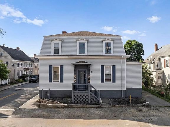 2nd image of 425 Islington St #2