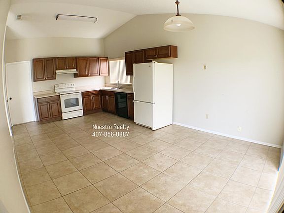 4th image of 12306 Menta St