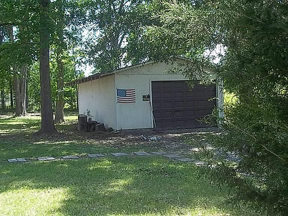 1 CAR DETACHED GARAGE