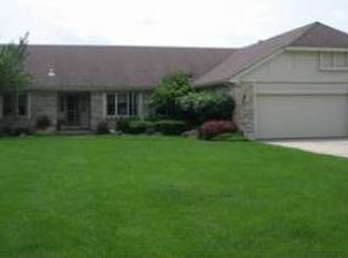 1126 Cedar Creek Dr, Northwood, OH 43619