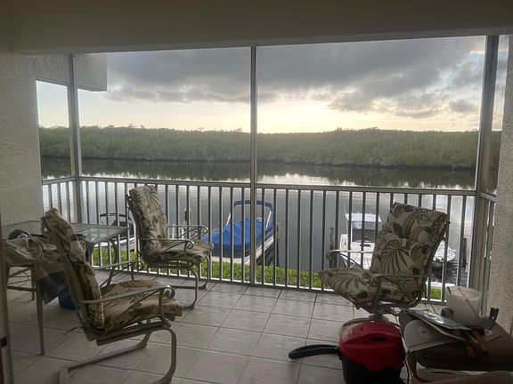 3rd image of 254 Newport Dr APT 409