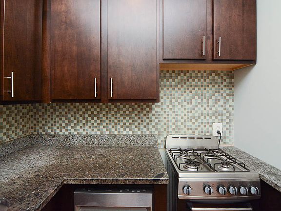 4th image of 4546 N Damen Ave APT 201