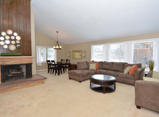 8505 N Fielding Rd, Bayside, WI 53217