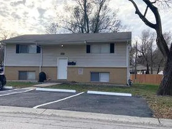 15208 Bellaire Ave, Grandview, MO 64030