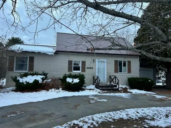 1688 Essex Street, Bangor, ME 04401