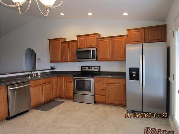 4th image of 9062 S 257th East Pl