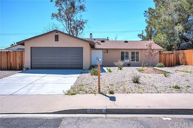 1st image of 15605 Tamarack Dr