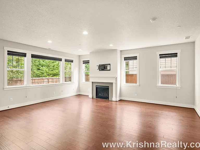 7515 NE Owens St — Photo 5