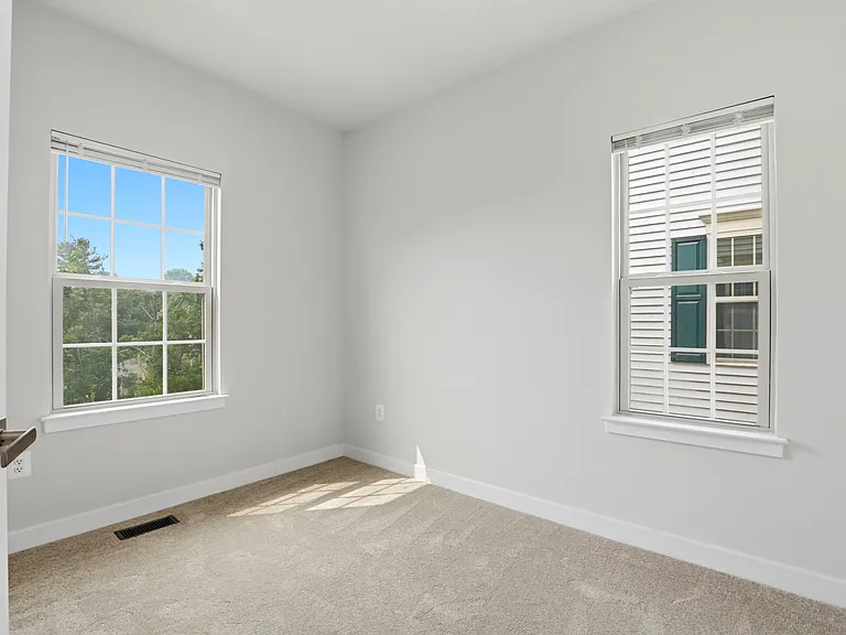 9623 Tall Oaks Rd — Photo 21