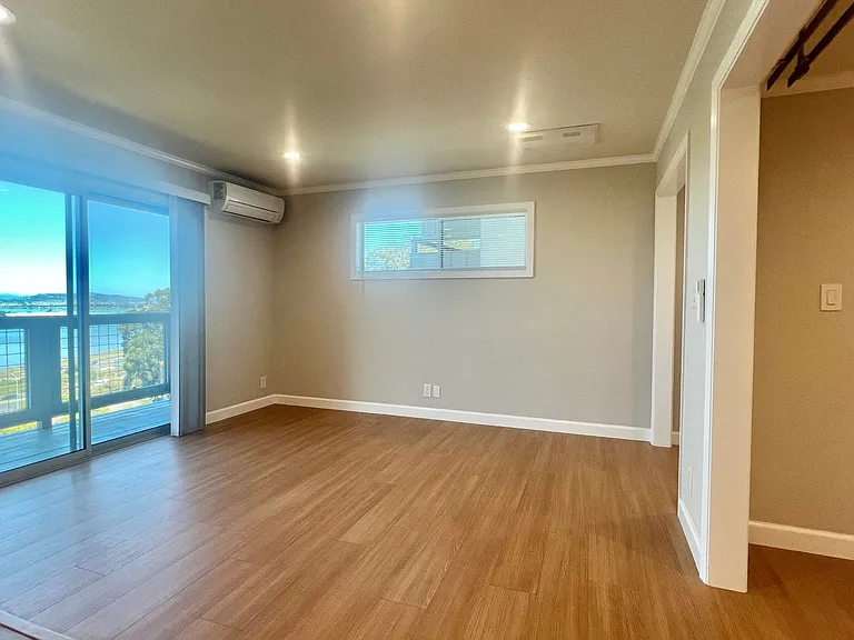 800A Hillside Ave — Photo 6