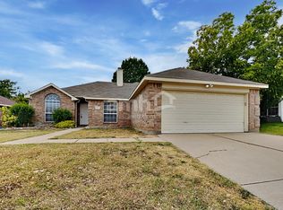 3423 Parham Dr, Grand Prairie, TX 75052