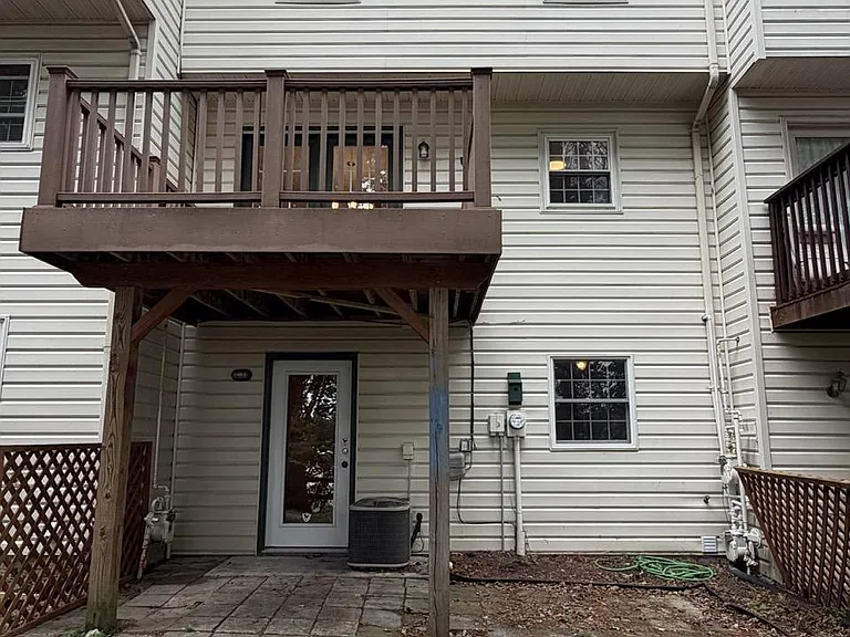 218 Tudor Dr — Photo 43