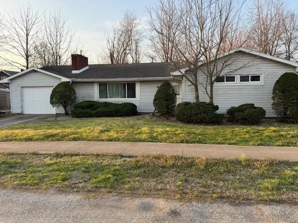 307 W Crawford Ave, Effingham, IL 62401