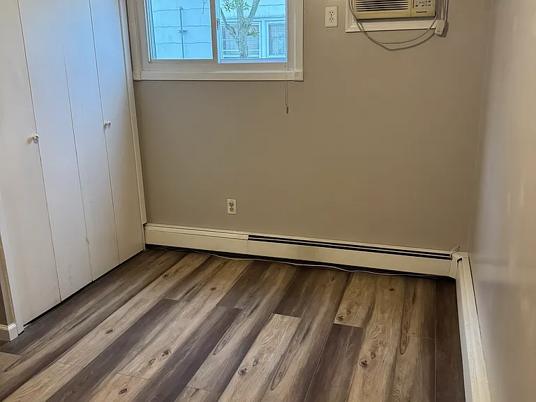 7 Straw Ln — Photo 5