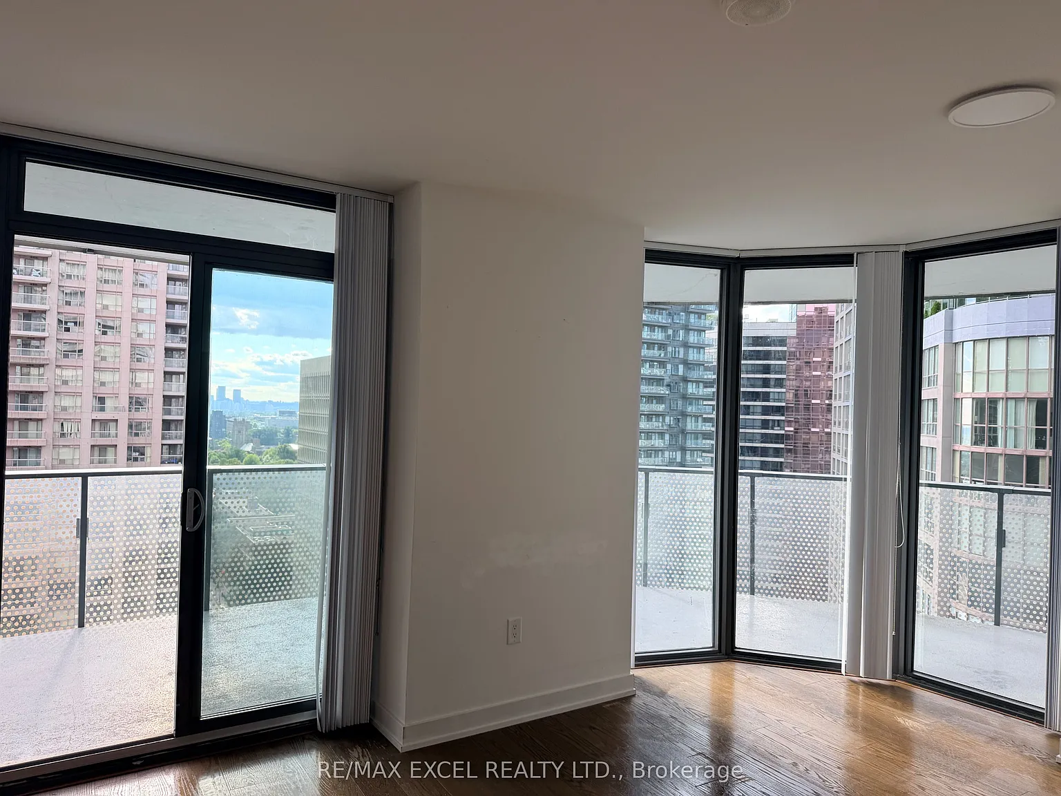 2 bed, $3,600 — Photo 2