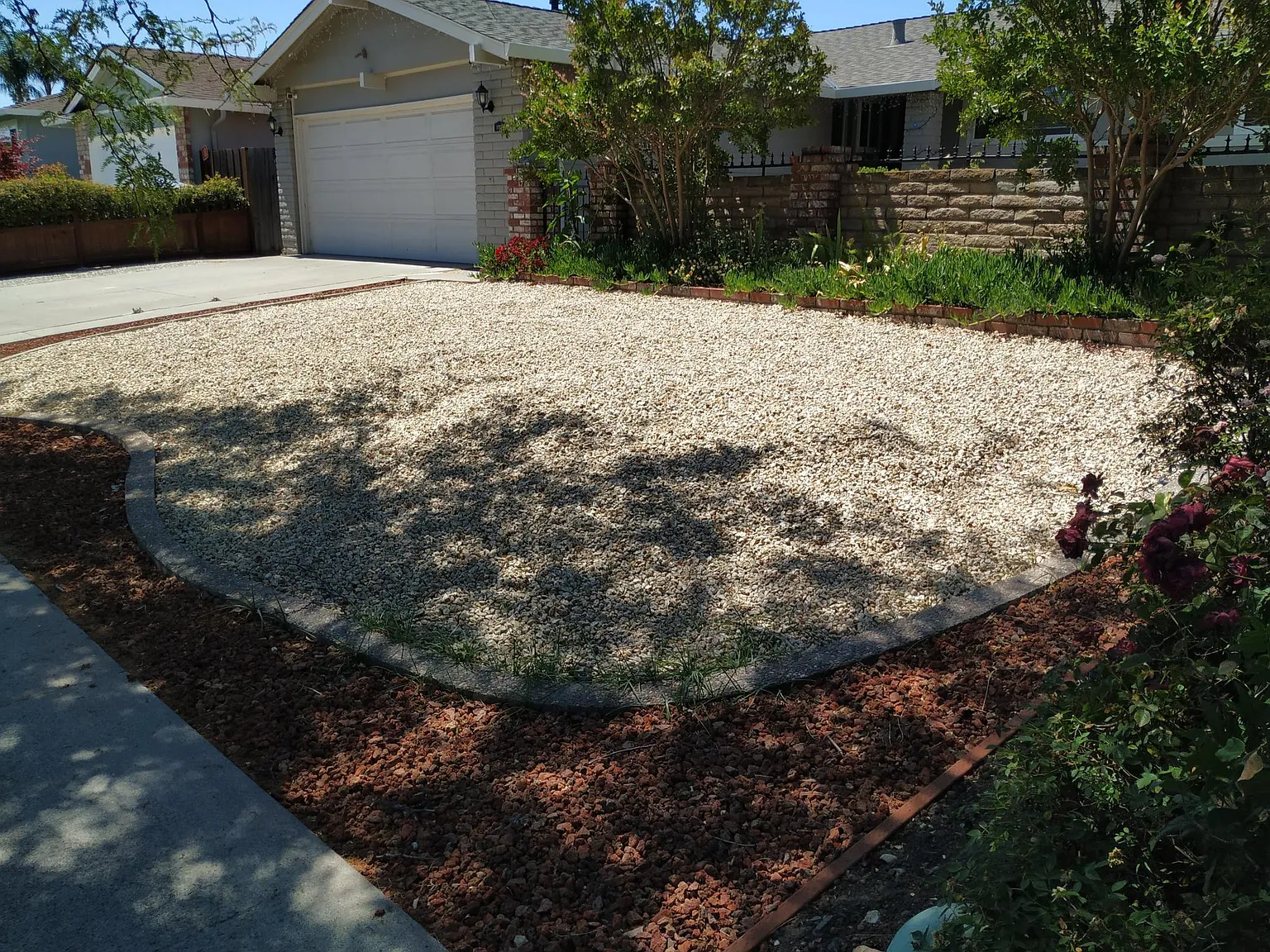 3 bed, 1372 sqft, $4,000 — Photo 2