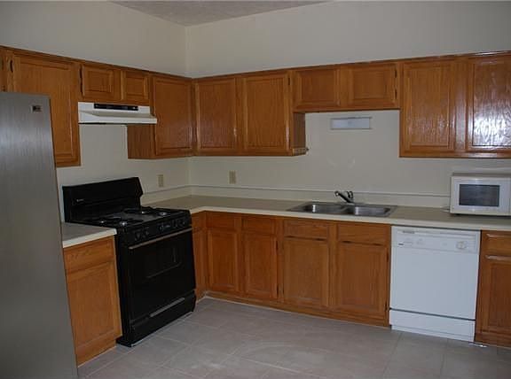 4th image of 2903 Silent Dr