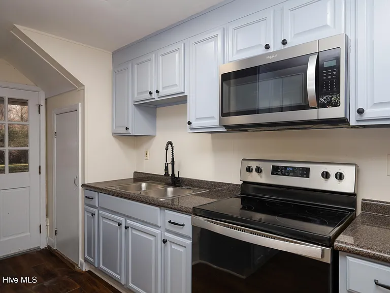 1190 Blue Creek Rd #B — Photo 14