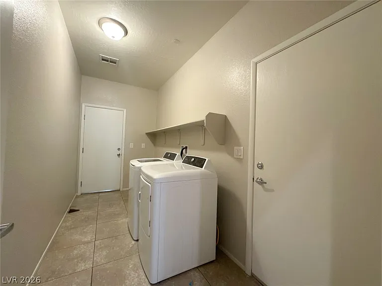 6132 Scarlet Leaf St — Photo 8