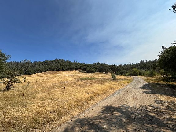 4th image of 20244 Pleasant Valley Rd