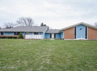921 Wiltshire Dr APT D, McHenry, IL 60050