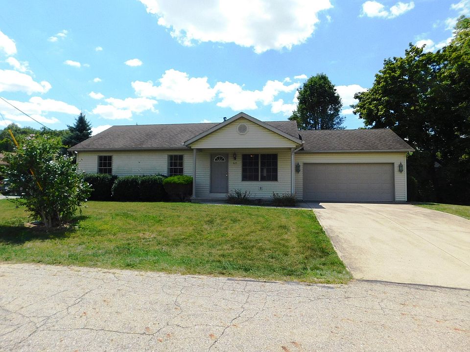 1st image of 624 Mires Ln
