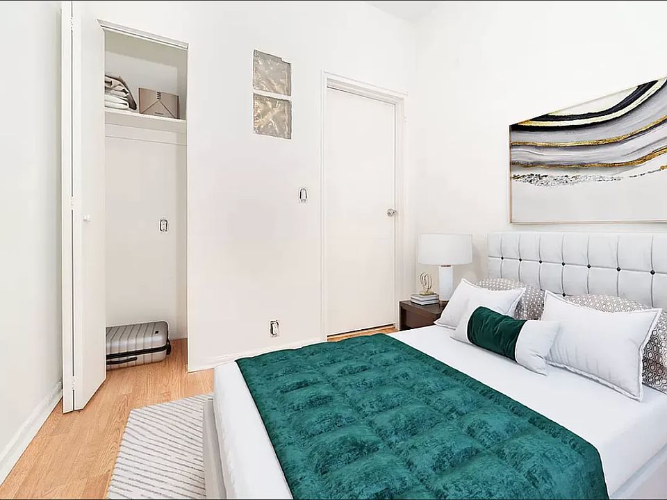 2nd image of 324 E 74th St APT 3C