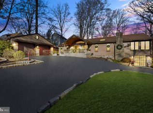 2216 Bent Rd, Feasterville Trevose, PA 19053