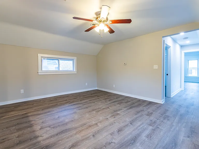 908 Fruit Ave #UP — Photo 11