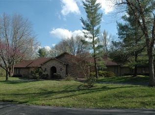 10588 Frontenac Woods Ln, Saint Louis, MO 63131