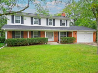 1236 60th Pl, Downers Grove, IL 60516