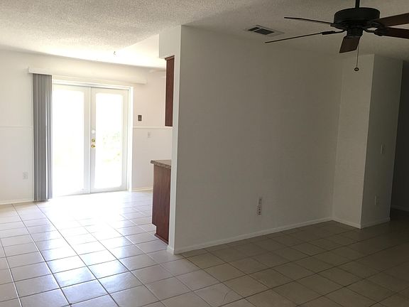 4th image of 2590 Via Vittoria Ct