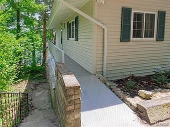 4th image of 57 S Lake Dr