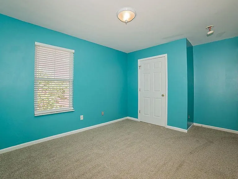2532 Riverside Dr — Photo 11