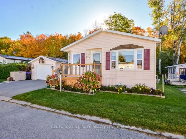 1355 Hilltop Rd, Severn, ON L3V 0V1